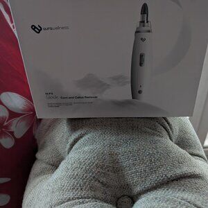 Sleek Callus, Corn and Ingrown Toe Nail Remover — Caring Mill™ by Aura